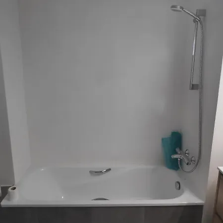 Close To The With Free Parking Apartment