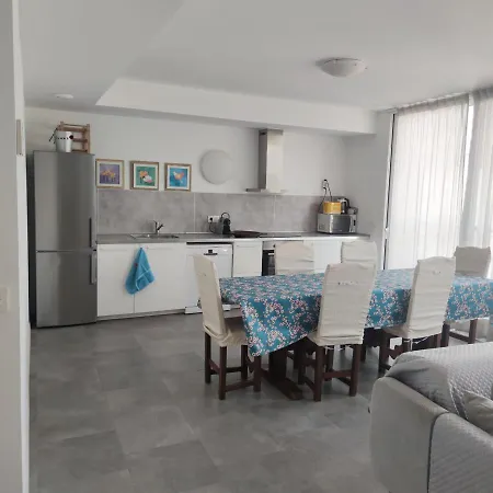 Appartement Close To The With Free Parking *